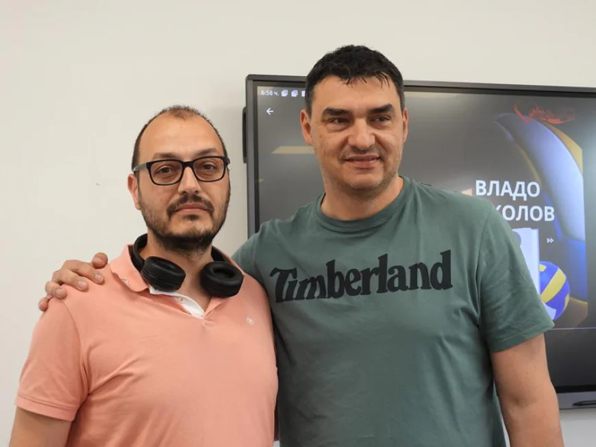 Владо Николов представи в Монтана автобиографичната си книга „Високо“ /снимки/
