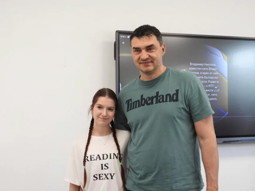 Владо Николов представи в Монтана автобиографичната си книга „Високо“ /снимки/