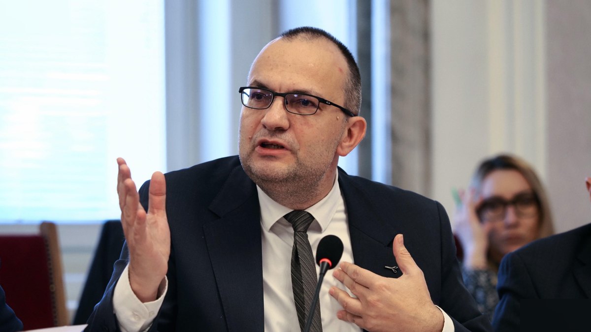 martin-dimitrov-izslushvaniyata-na-ministri-ne-mogat-da-badat-spetsialna-tochka