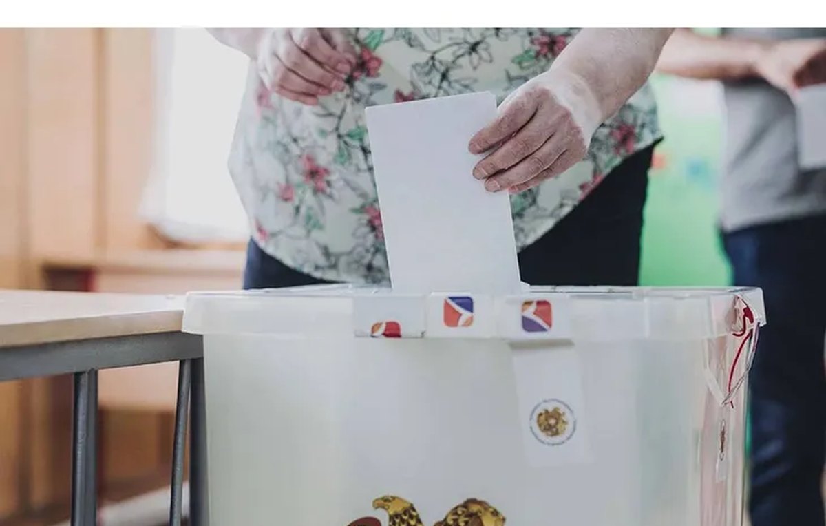19-partii-i-sayuzi-dopusnati-do-parlamentarnite-izbori-v-armeniya-na-7-yuni
