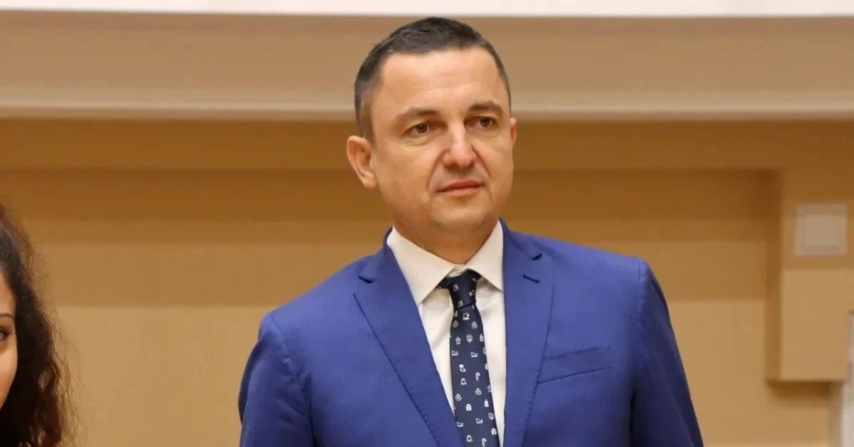 kmetat-na-varna-ivan-portnih-zastava-dnes-pred-sada
