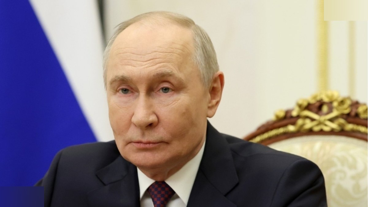 putin-pristigna-v-kitay-posreshtnat-ot-vanshniya-ministar-van-i