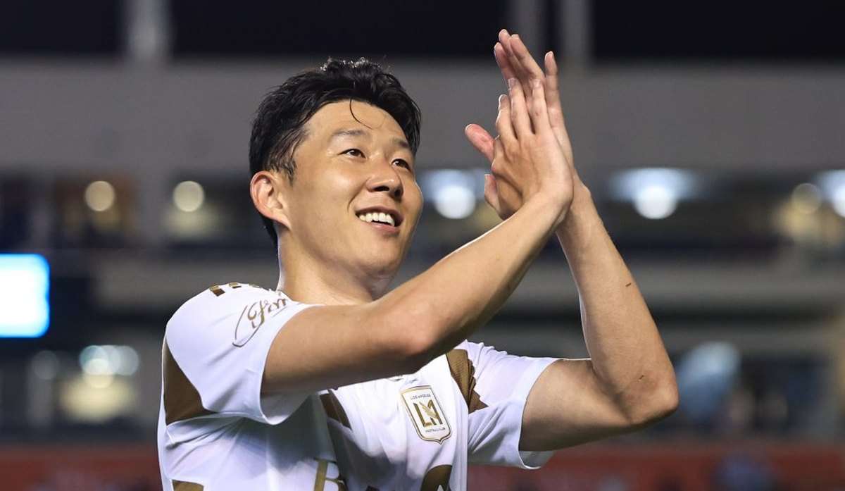 son-hyun-min-ne-se-pritesnyava-ot-golovata-si-susha-predi-mondiala