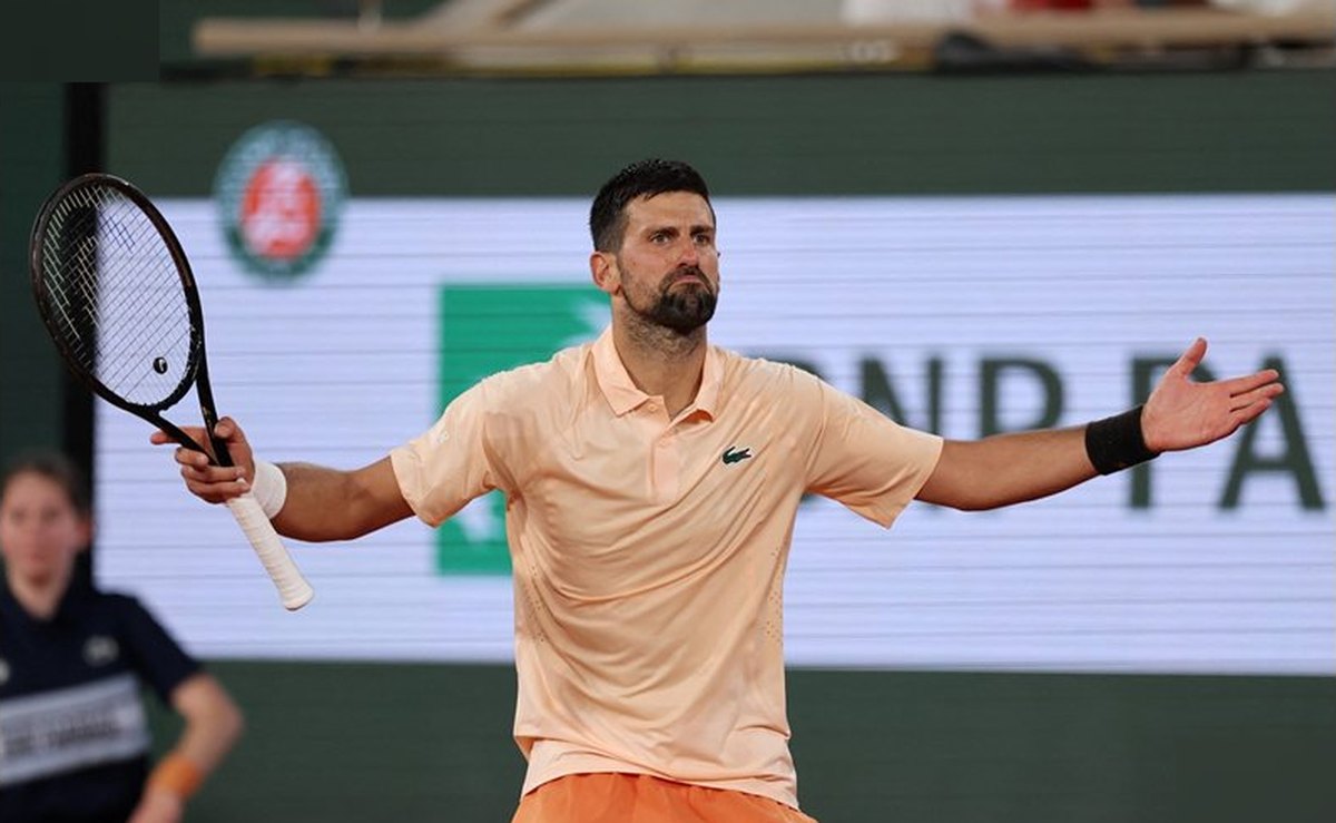 novak-dzhokovich-s-pobeda-i-tants-na-starta-na-rolan-garos