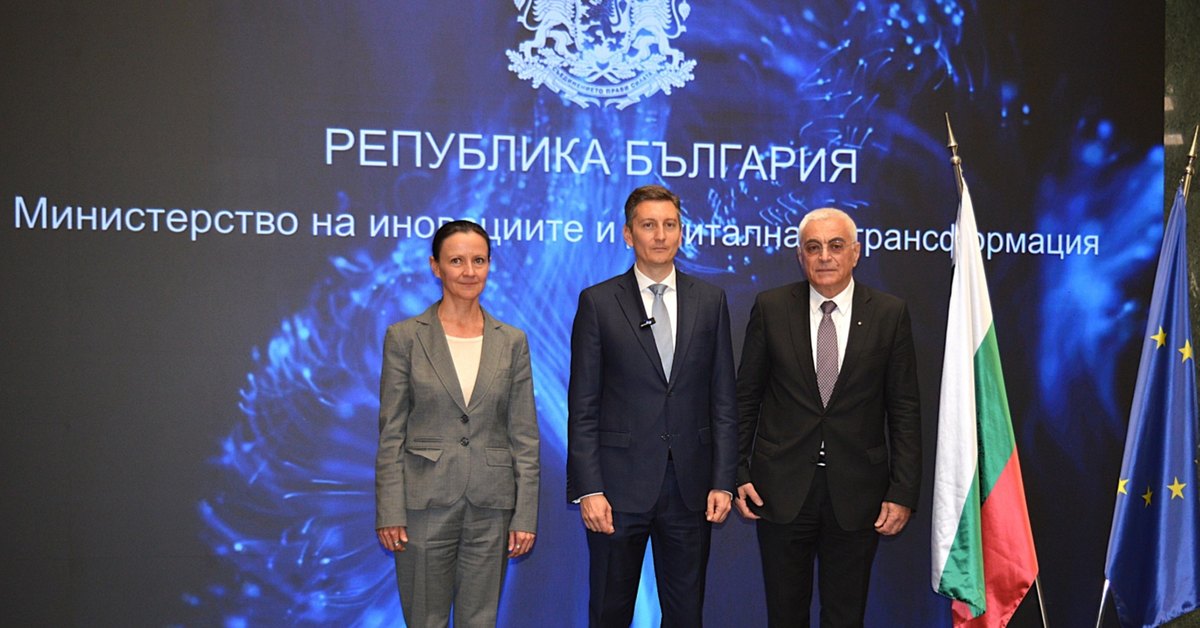 ministarat-na-inovatsiite-i-digitalnata-transformatsiya-sakrashtava-administratsiyata-s-120-dushi