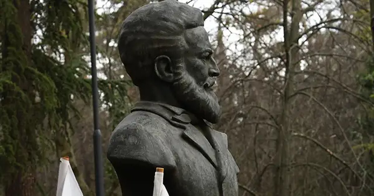 stara-zagora-otbelyazva-150-godini-ot-gibelta-na-hristo-botev