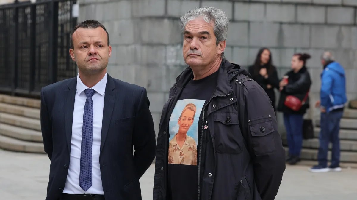 protest-pred-sadebnata-palata-za-deloto-za-zaginaliya-v-lyaskovets-11-godishen-angel