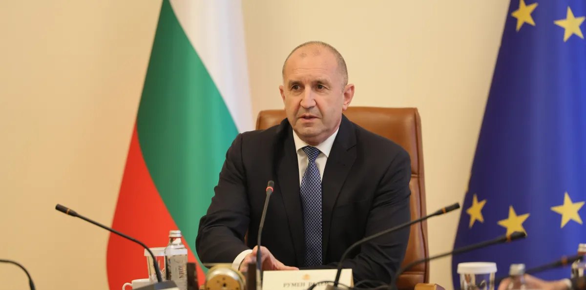Радев свиква среща за овладяване на цените, депутатите гласуват промени в Закона за защита на потребителите