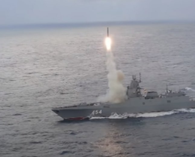 Русия изстреля масирана атака с ракети и дронове по Украйна