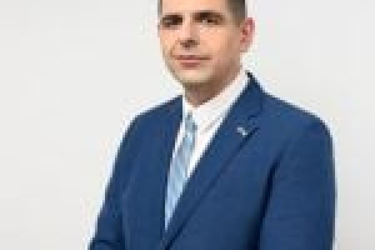 Напускането на Кандев е ясен знак за начина на управление, заяви Ивайло Мирчев