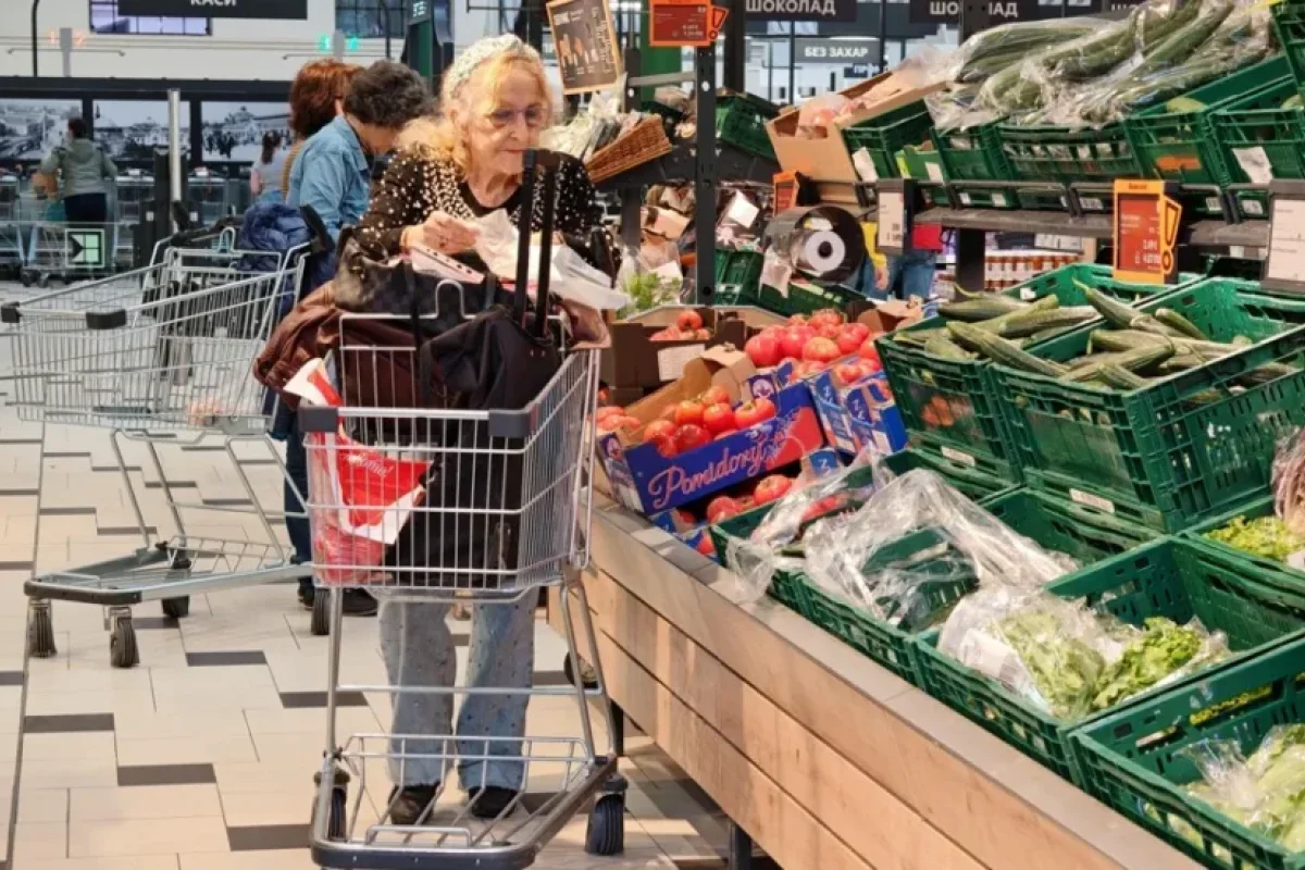 Цените на плодовете и зеленчуците продължават да падат на борсите