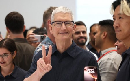 Тим Кук се оттегля от Apple, Джон Търнъс поема управлен