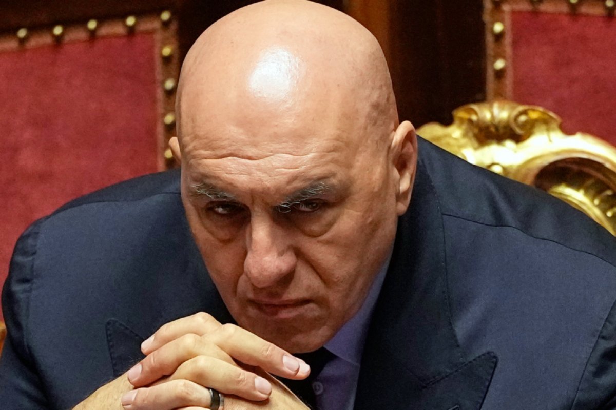Италия отрича твърденията на Рюте за използване на бази от 500 американски самолета при операция Epic Fury