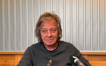 Рок музиката е събуждала хората и е помогнала за падането на Желязната завеса, казва Александър Петров