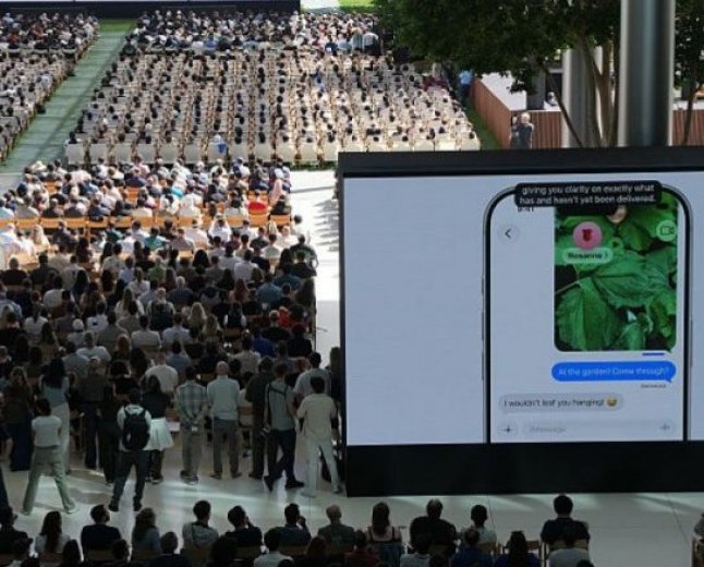 Apple става все по-зависима от Google в надпреварата за AI
