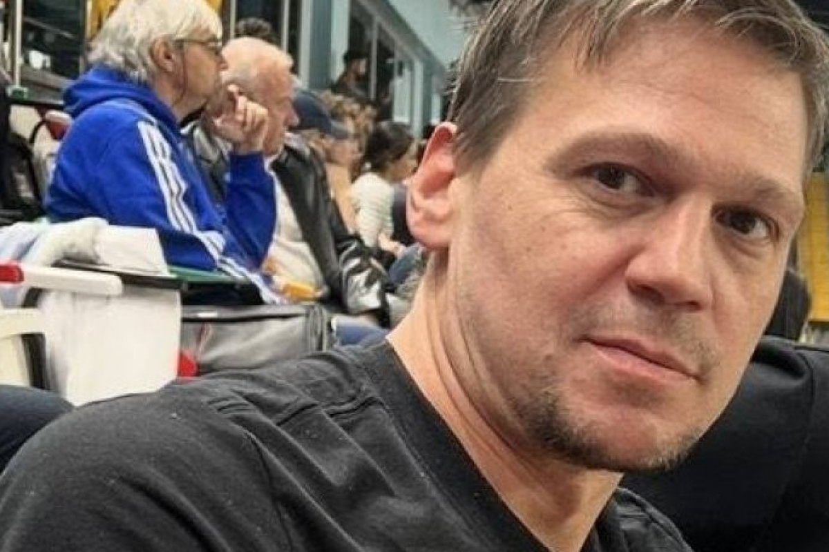Национален рекордьор на 60 и 110 м с препятствия Живко Виденов е в неизвестност