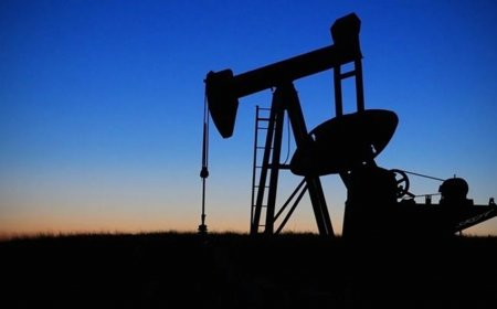 Петролът поскъпна с над 4% заради атаките между Иран и Израел
