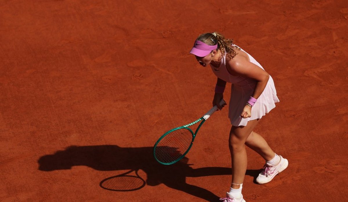 mira-andreeva-se-klasira-za-chetvartfinal-na-rolan-garos
