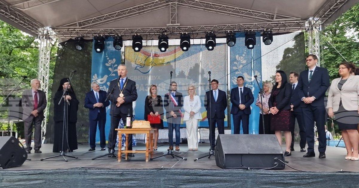 montana-otbelyazva-praznika-na-grada-sas-shestvie-vodosvet-i-kontsert