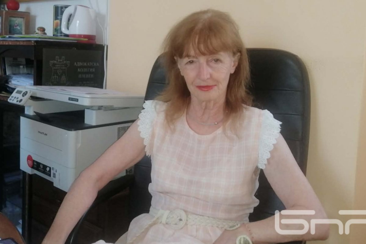 Адвокат Ваня Савова подпомага абитуриенти в неравностойно положение от 27 години