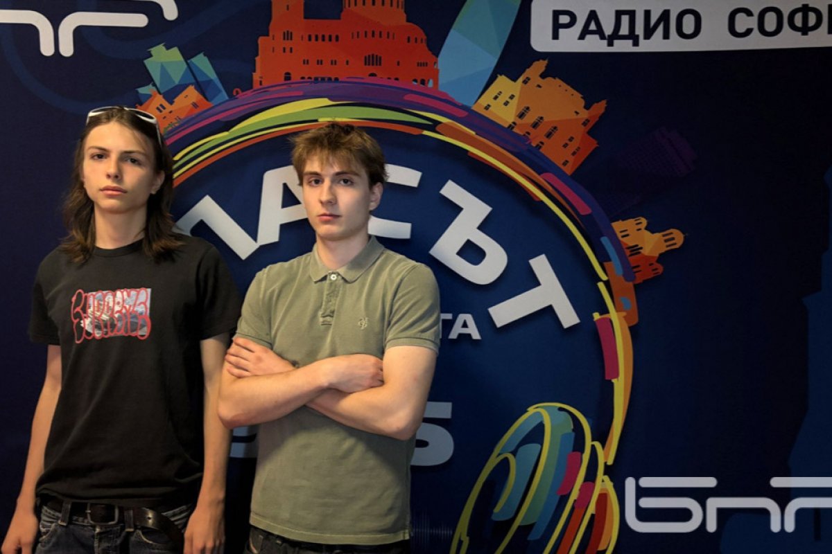 Млади музиканти от Project by Maria представят дебютния си албум „А“ с визуален пърформанс