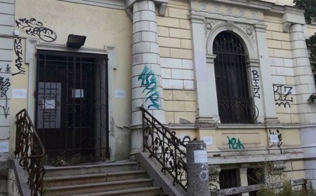 Вицепремиерът Иво Христов предлага реставрация на сградата на Нотариата и превръщането ѝ в център за млади таланти