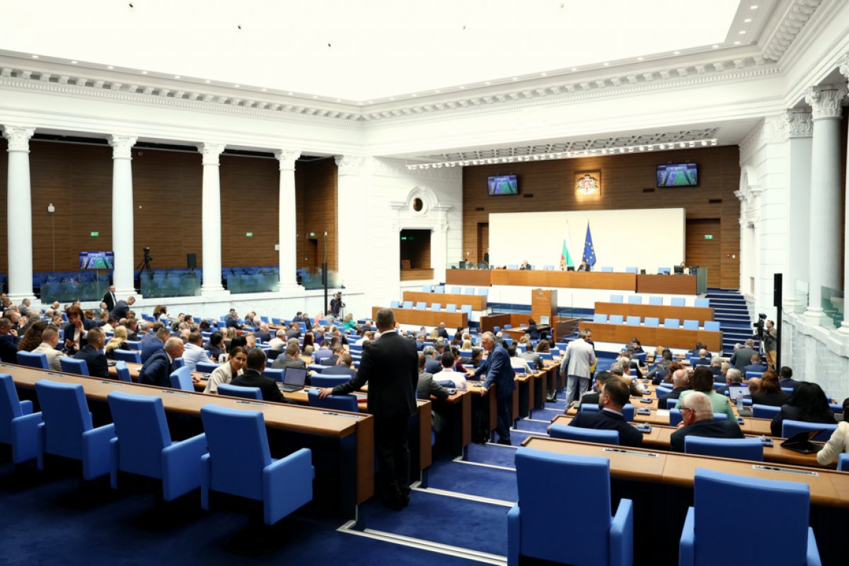 Парламентът прие промени в Закона за съдебната власт, предвиждащи трима заместници на главния прокурор
