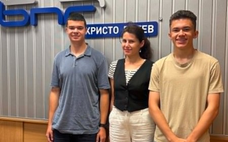 Млади изобретатели от България създават соларна раница за планинари