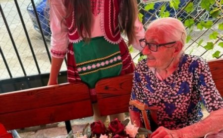 100-годишната Елена Желязкова от село Василовци отбеляза юбилея си