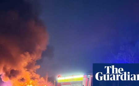 Шестима шофьори на камиони излязоха невредими след експлозивен сблъсък на магистрала Hume