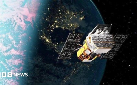 НАСА финансира спасителна мисия за космическия телескоп Swift