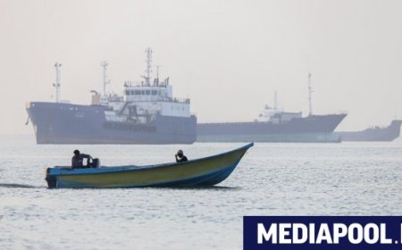 Иран: Всеки маршрут през Ормузкия проток извън контрола на страната е неприемлив