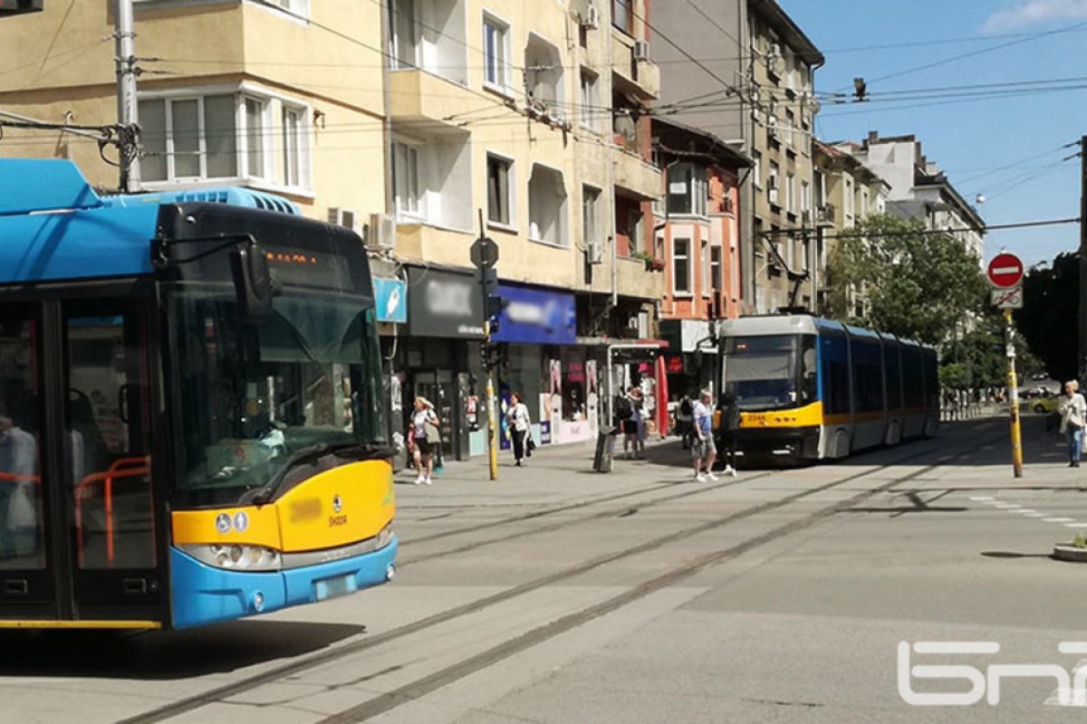 София ще отпусне 41,8 млн. евро за нов транспорт, докато чака държавния бюджет