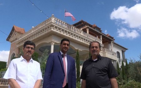 Американски конгресмен съобщи за тормоз от израелски заселници с оръжия, произведени в САЩ