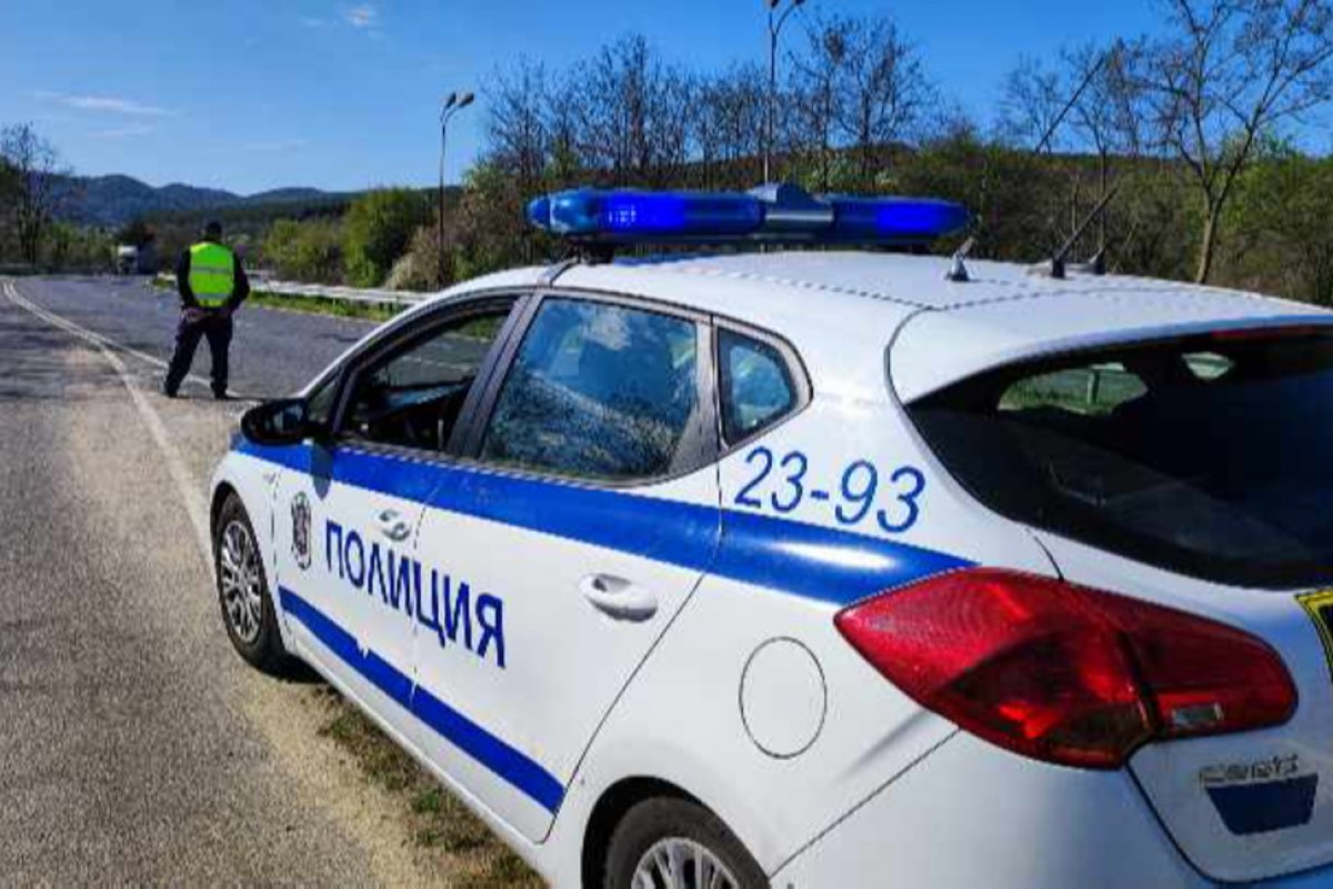 Турски шофьор задържан край Харманли за опит за подкуп на полицаи